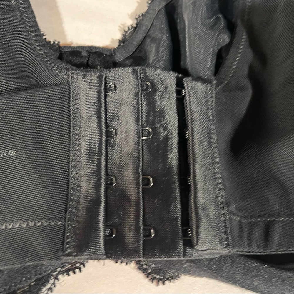 Torrid Black Lace Unlined Full Coverage Underwire Bra 46D - Picture 6 of 12